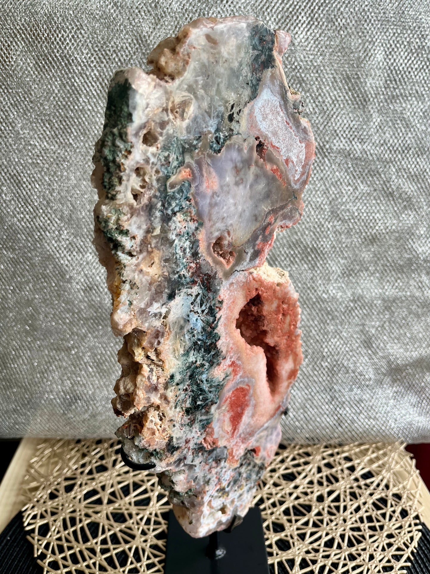 Pink Amethyst Plate w/stand