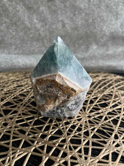 Fluorite Top Polished Point