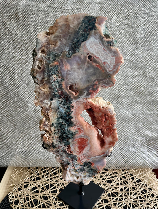 Pink Amethyst Plate w/stand