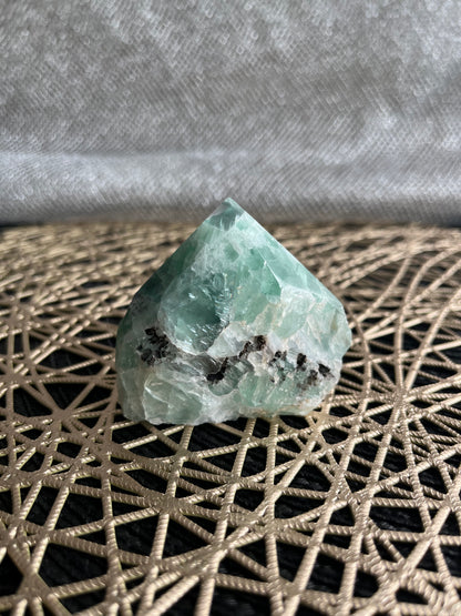 Fluorite Top Polished Point