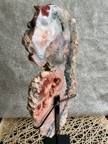 Pink Amethyst Plate w/stand