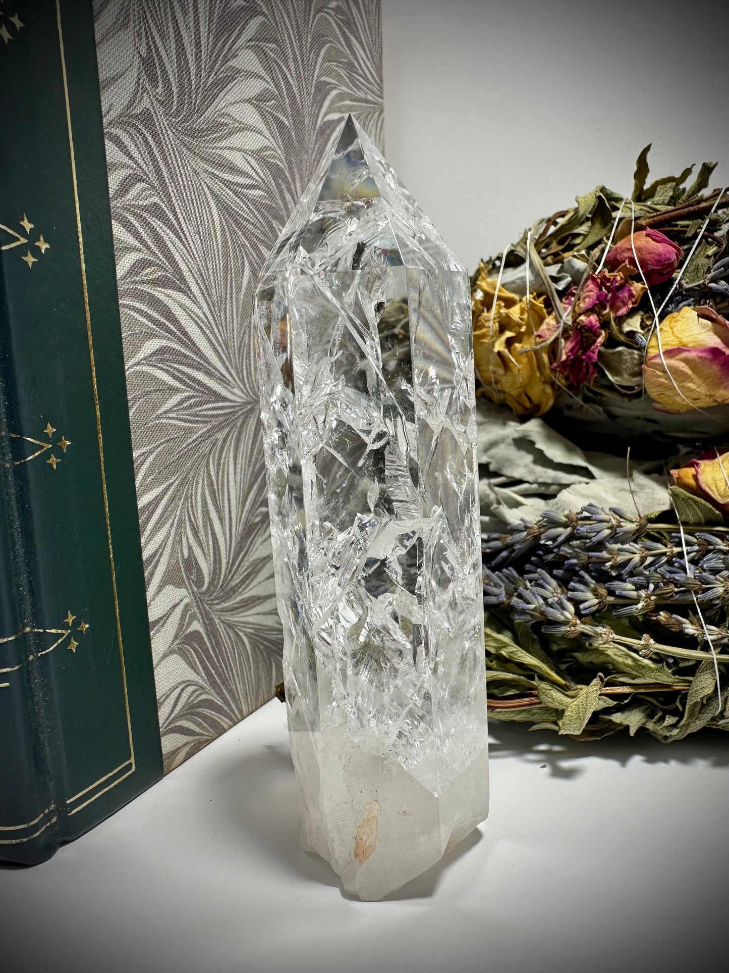 Crackle Quartz Tower