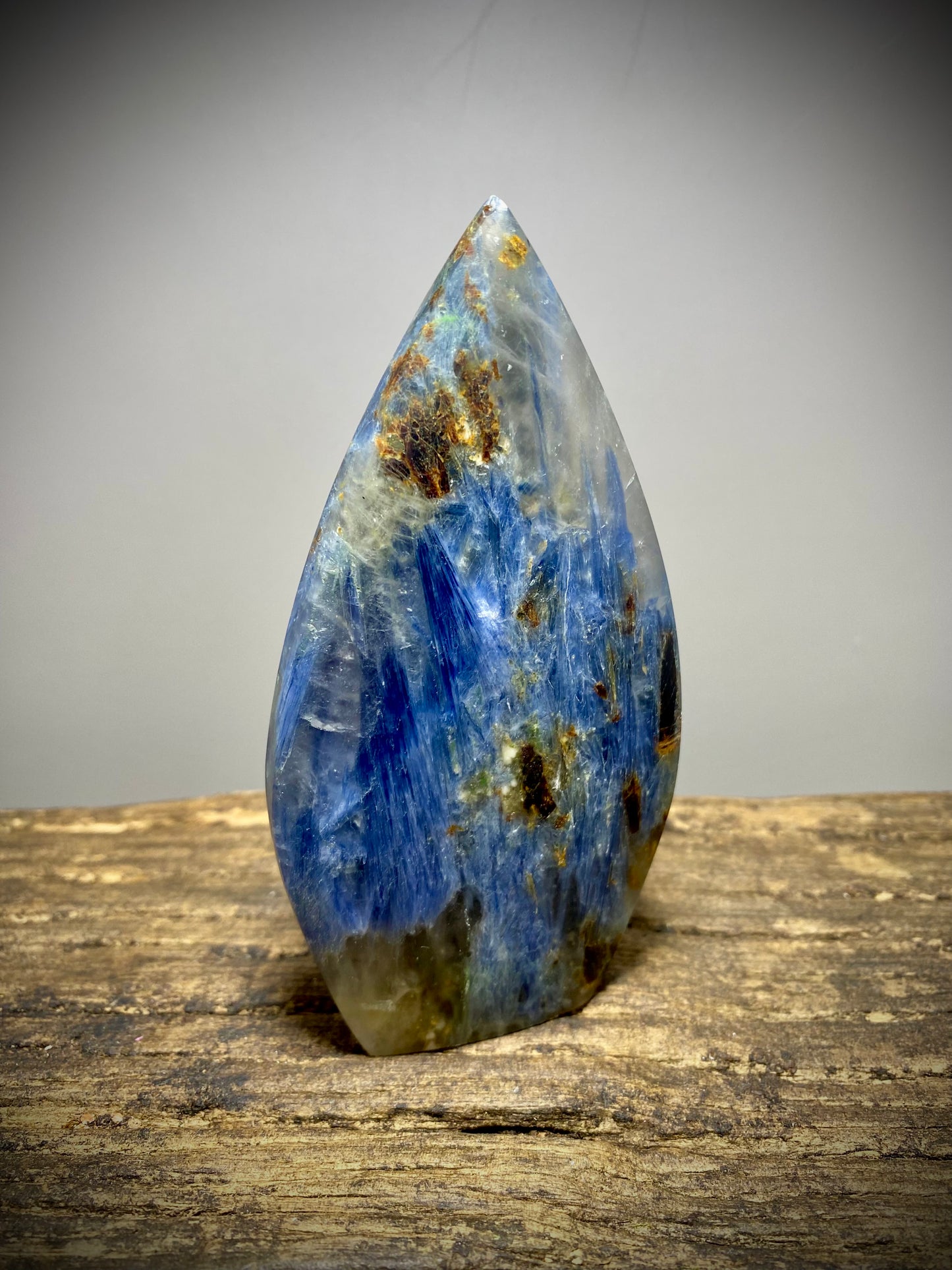 Blue Kyanite